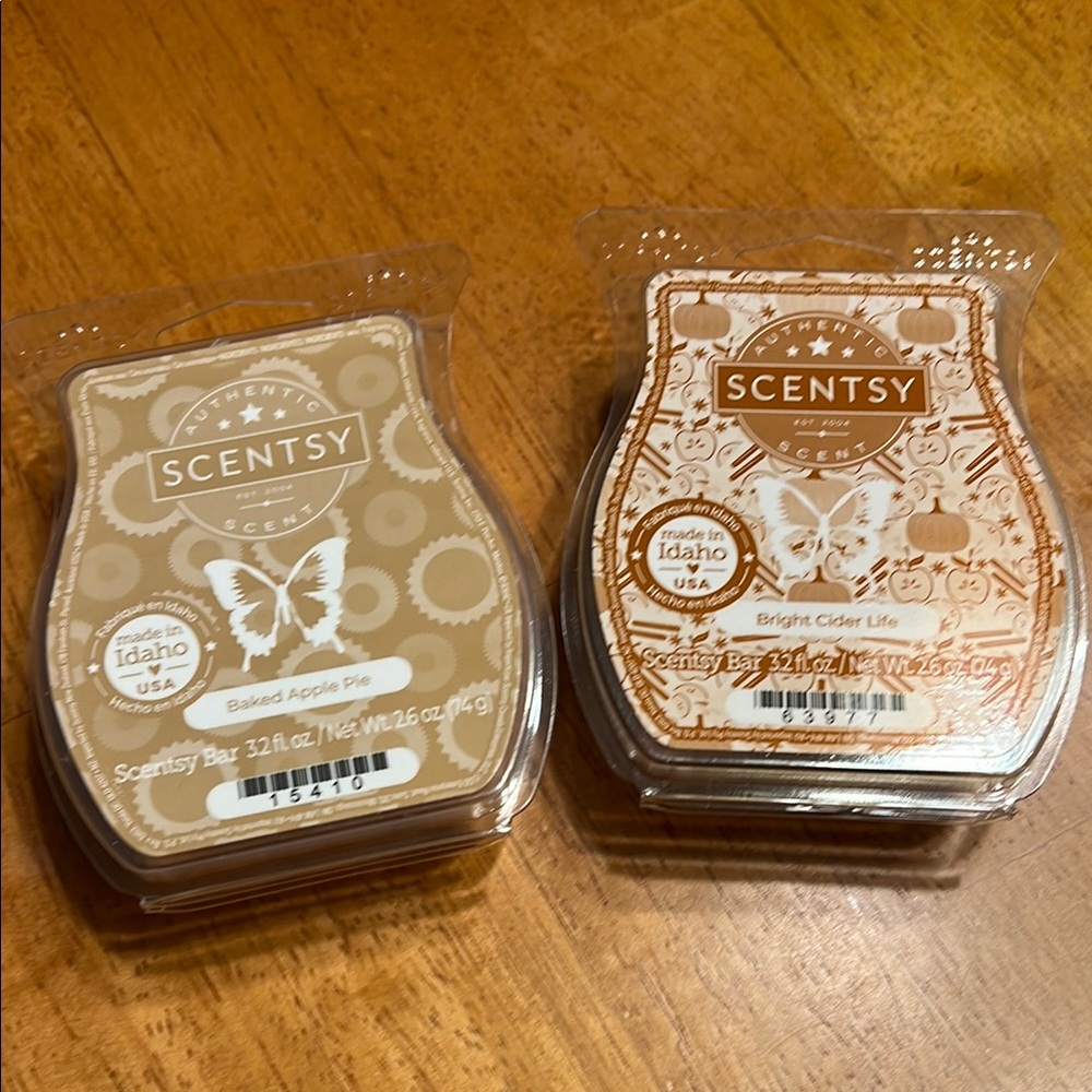 Scentsy Wax Bars in Warm Apple and Bright Cider Life Scents - set of 2